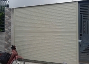 Có nên chọn cửa cuốn khi xây nhà? Ưu và nhược điểm cần cân nhắc