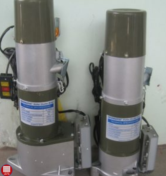 MOTOR CỬA CUỐN